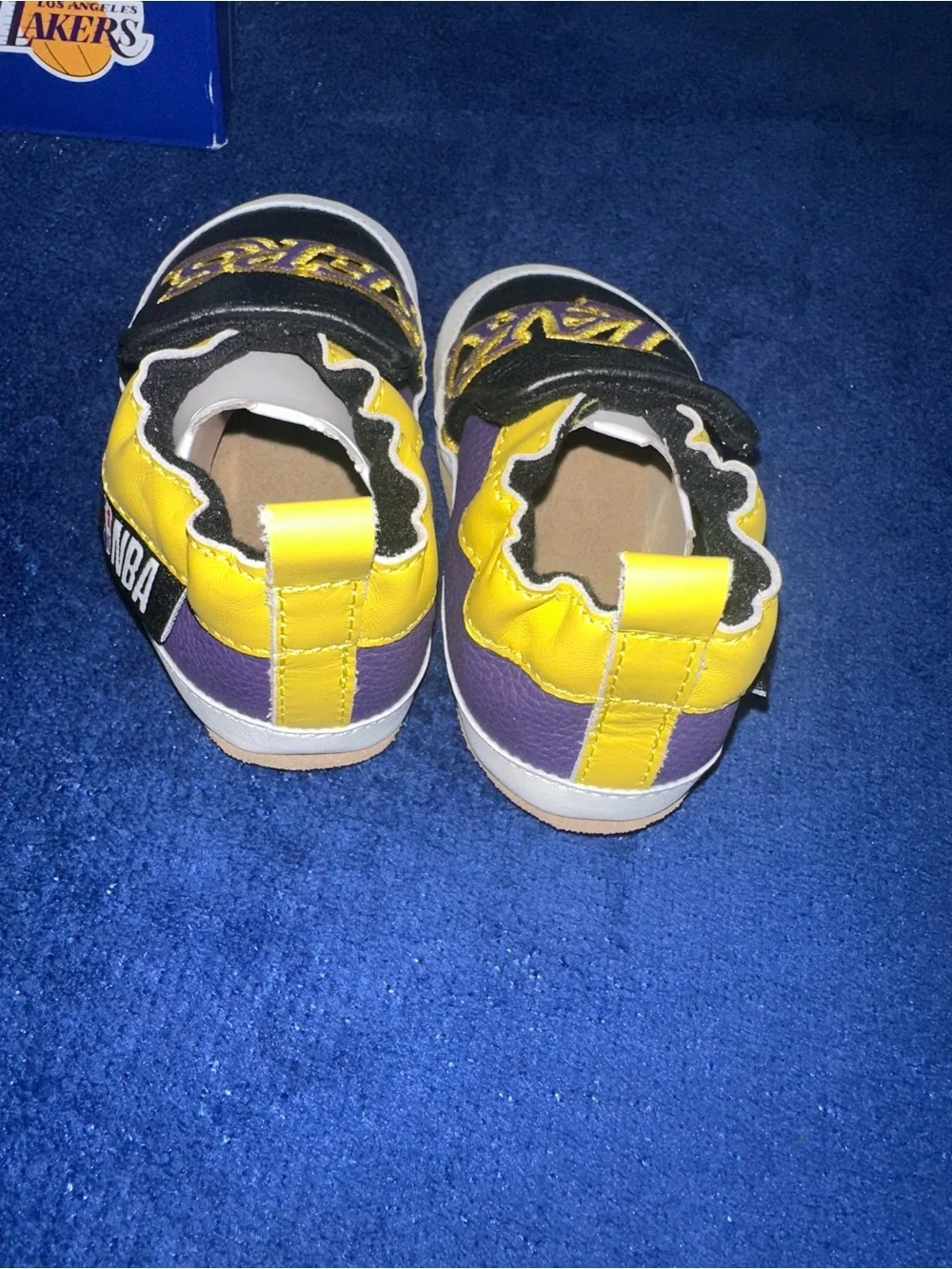 Robeez NBA LA Lakers Logo Soft Soles Baby Slip On Crib Shoes Size 12-18 NEW
